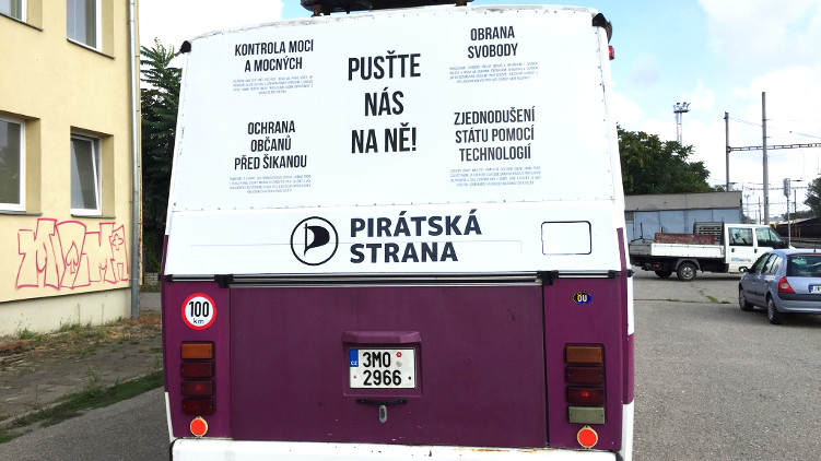 Zadní čelo autobusu