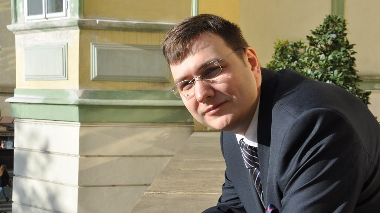 Bude ministr Petříček zárukou stabilní zahraniční politiky? ptá se poslanec Lipavský