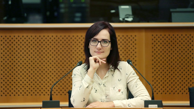 Vítězství v oblasti lidských práv: Pirátka Gregorová dotáhla legislativu technologií dvojího použití