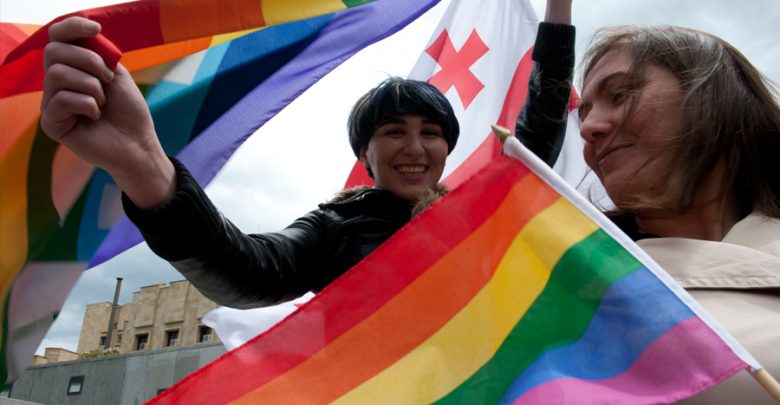 Gregorová: Diskuze o LGBT+ má být ideologická, ne násilná